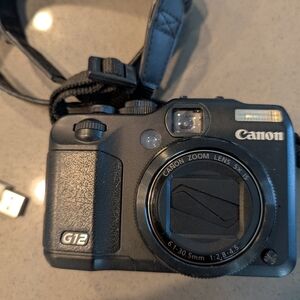 Canon Black PowerShot G12 Digital Camera with Advanced Features